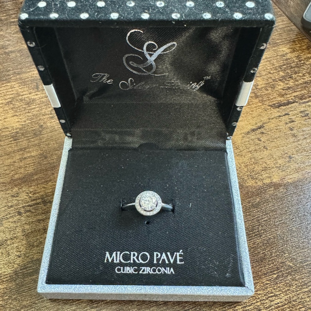 Size 7.5 cubic zirconia ring - the Silver Lining